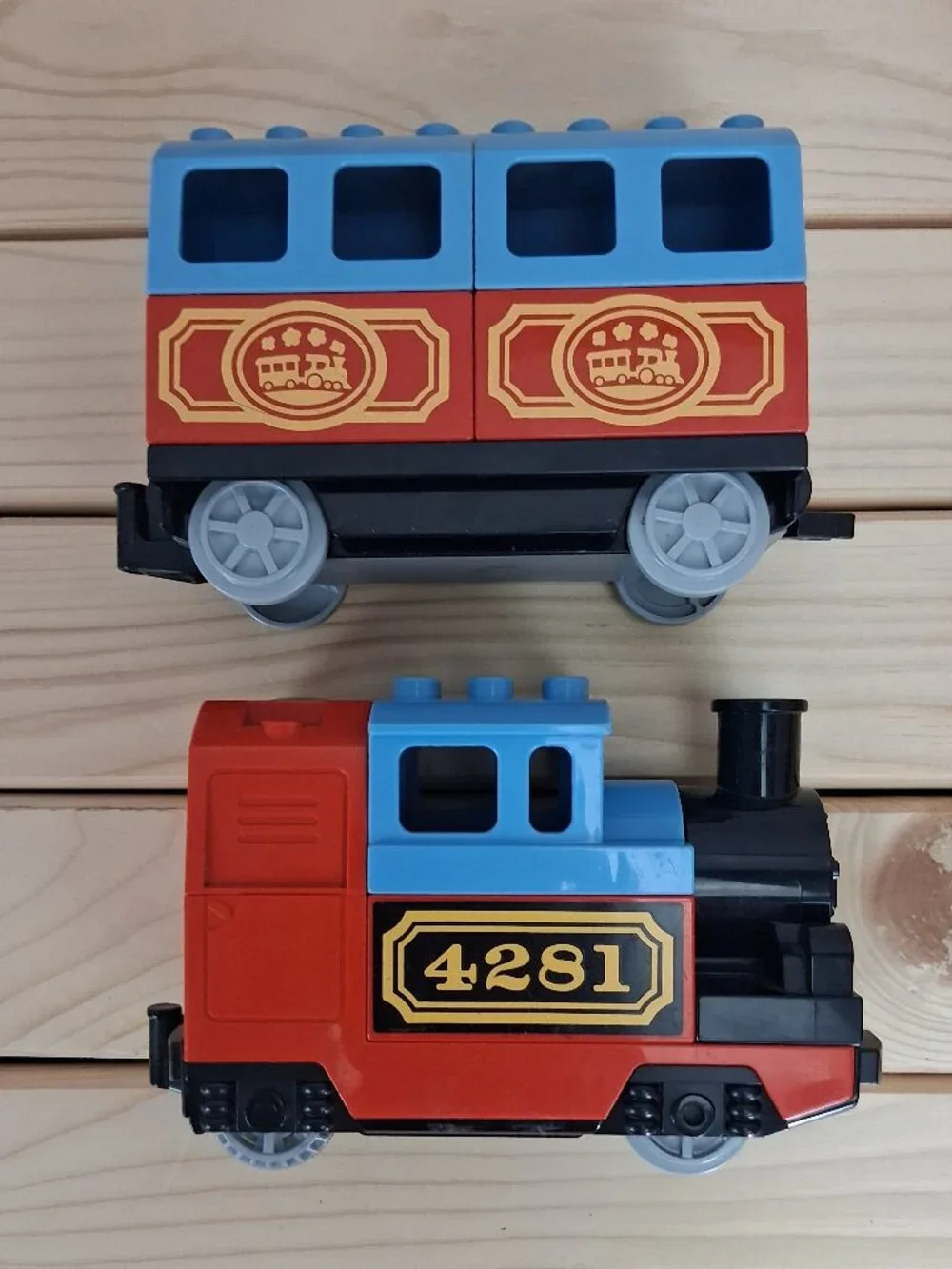 Lego Duplo 10506 + 10507 Complete sets+Spare DUPLO Bricks  Includes Instructions